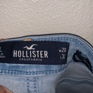 Hollister High super skinny jeans. 7L